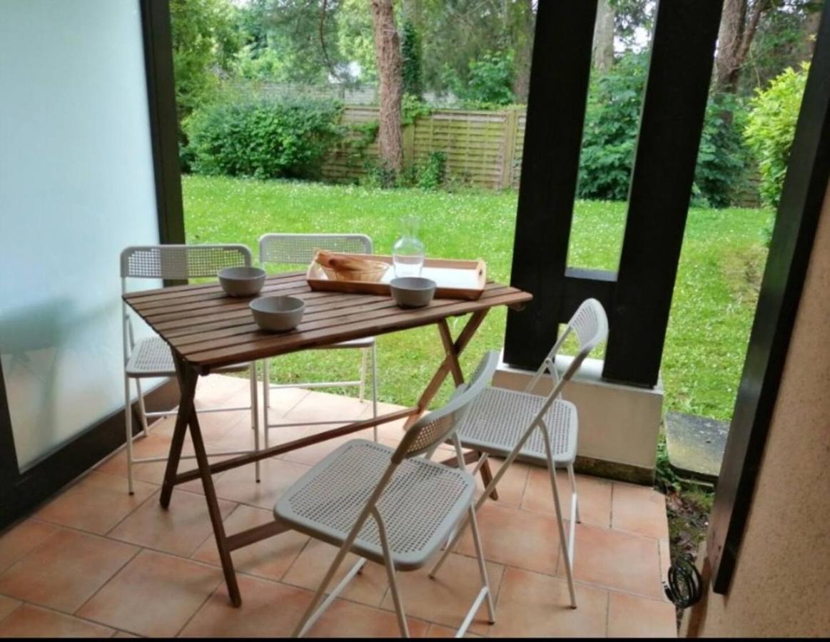 "Magnifique 2 Pieces Deauville" Piscine Et Jardin Exteriör bild